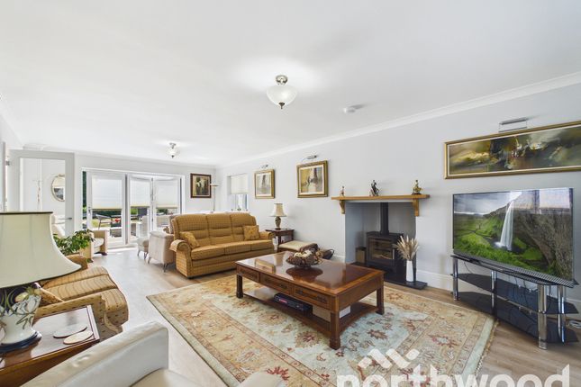 5, Carris House, Chilmington Green photo 4