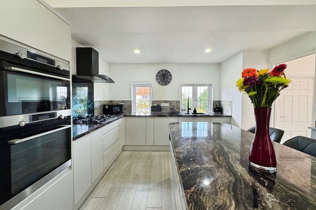 Woodbourne, Whitegate Road, Minehead photo 4