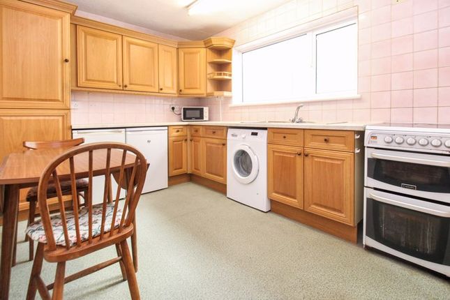 149, Harrowden Road, Bedford photo 4