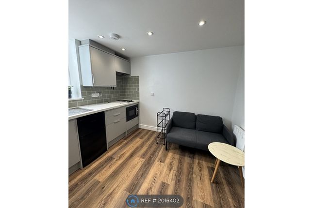 Flat to rent in Portland Street, Huddersfield