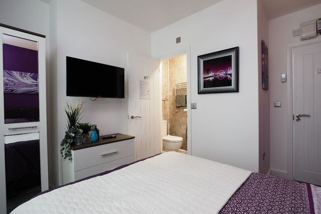 Room to rent in Derbyshire Lane, Hucknall, Nottingham