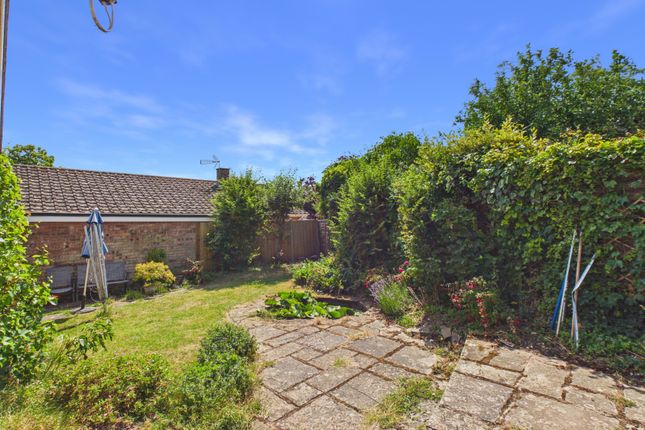 33, Rembrant Way, Bury St Edmunds photo 3