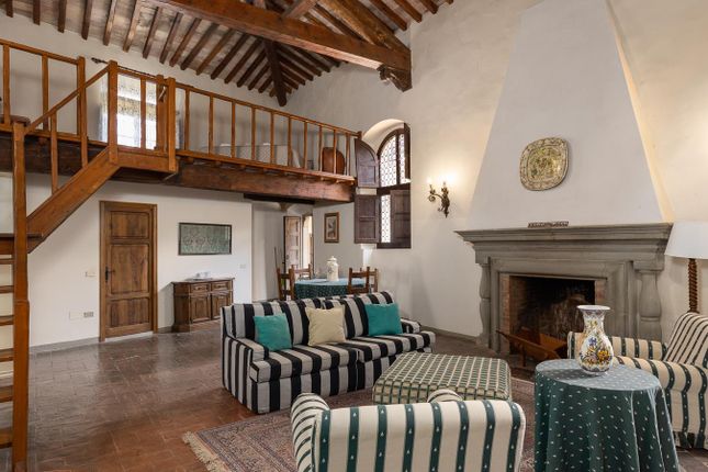 Villa for sale in Cerbaia, Florence, Tuscany, Italy