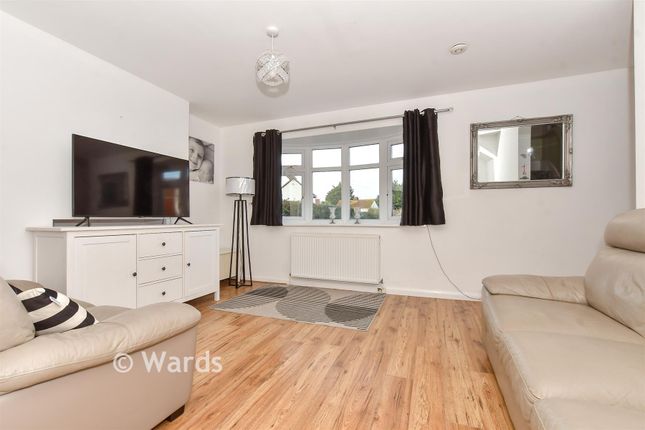 2-bed semi-detached on 49, Davis Avenue, Deal, £260,000