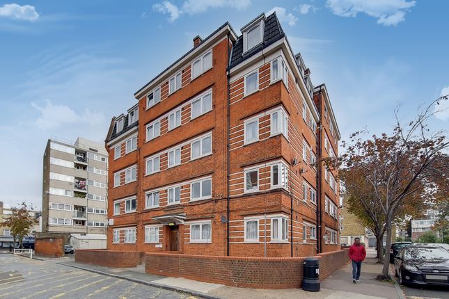 Thumbnail Flat for sale in Bacton Street, Bethnal Green