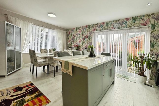 39, Torre Road, Bradford photo 3