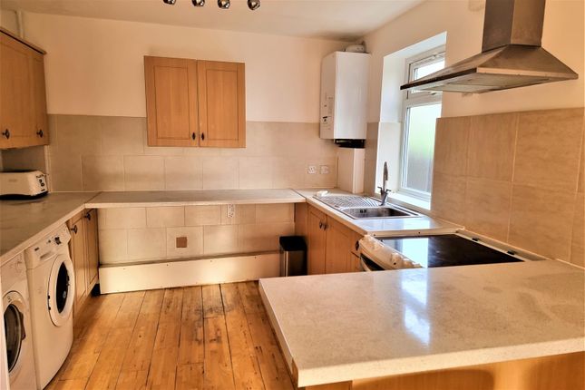 Flat 5, 73 - 75, Kenley Close, Park Road, New Barnet photo 4