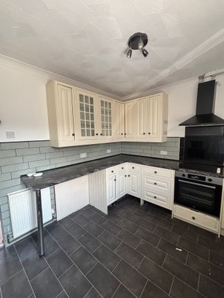 18 Hartfield Place, Northfleet photo 4