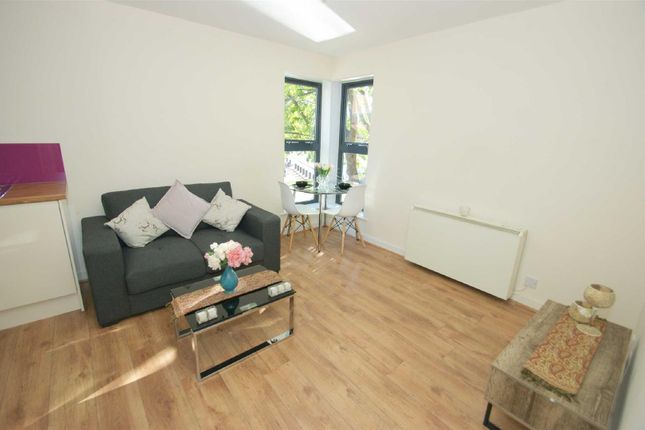 Thumbnail Flat to rent in The Chandlers, Leeds City Centre, Leeds