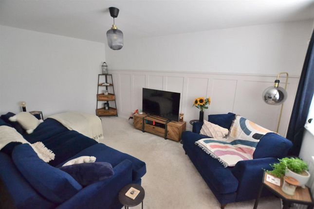 4 Burgess Close, Loughborough photo 4