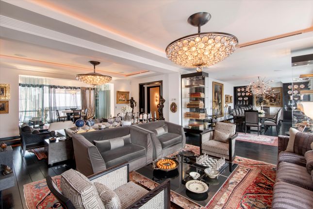 Flat for sale in Hill Street, Mayfair, London