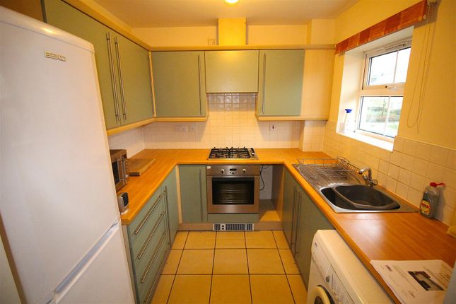 24, Stonechat Road, Rugby photo 2