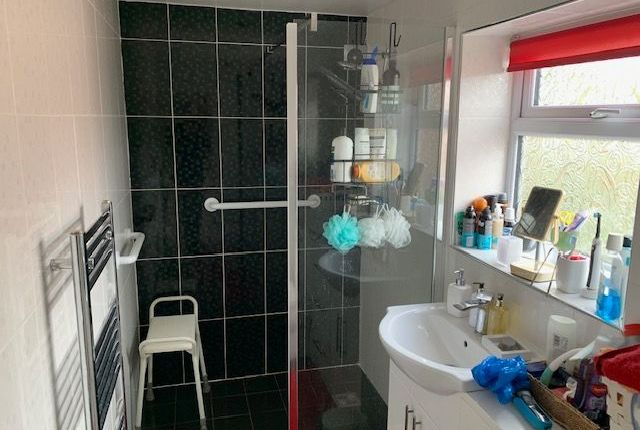 Heathview, 5 Seal Wood Lane, Swadlincote photo 4