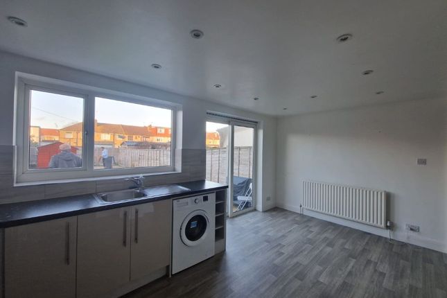 52 Park Road, Enfield photo 2