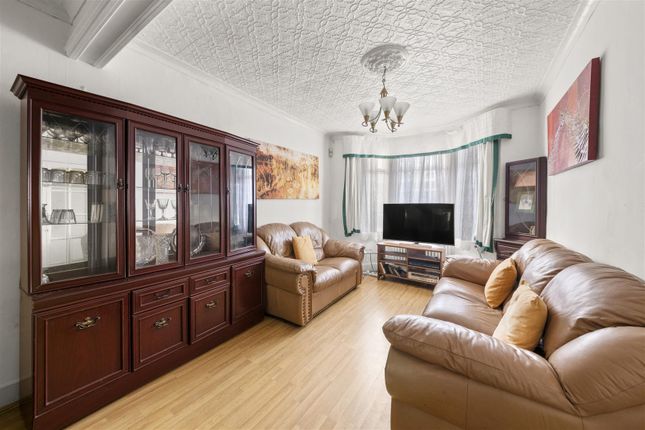 25, Lea Road, Southall photo 3