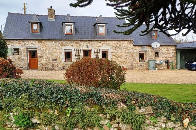 Detached house for sale in 22480 Kerpert, Côtes-D'armor, Brittany, France