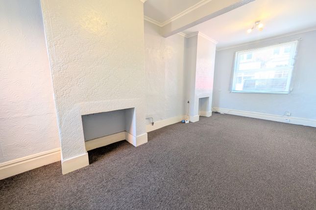 4, Wellington Street, Kettering photo 3