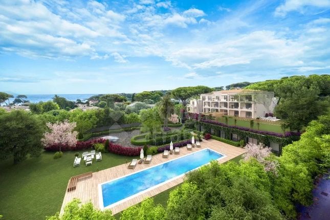 Apartment for sale in Antibes, Cap D'antibes, 06160, France