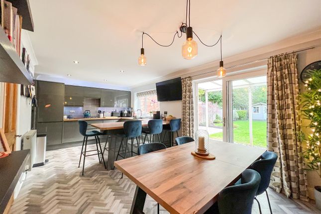 6, Lavender Avenue, Stoke-On-Trent photo 3