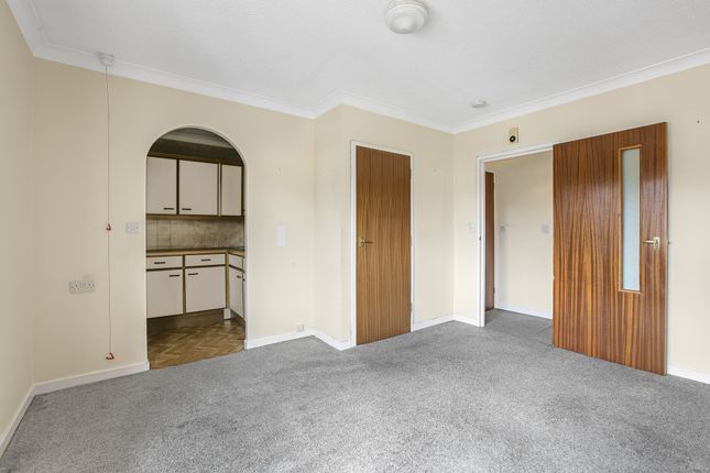 52 Homedell House, Roundwood Lane, Harpenden photo 3