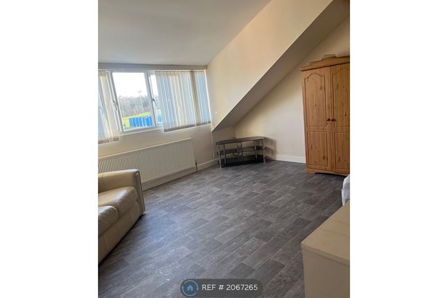 Room to rent in Heath Rd, Chesterfield