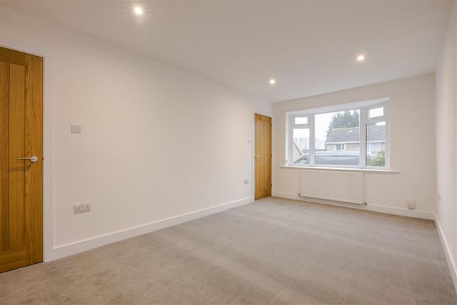 23, Merryweather Court, Scunthorpe photo 3