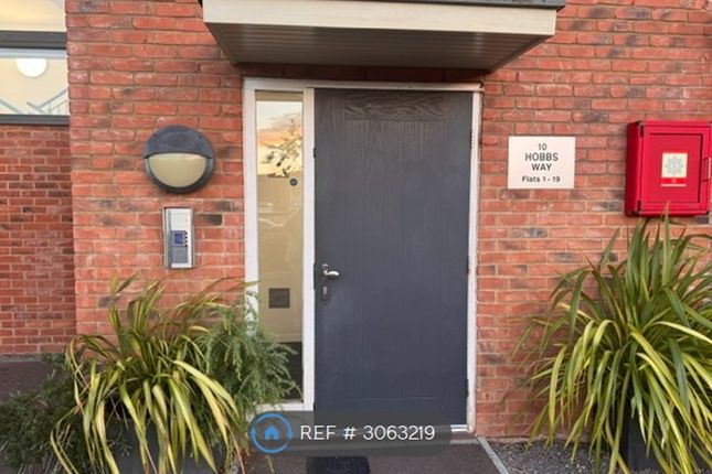 Flat, Hobbs Way, Gloucester photo 2