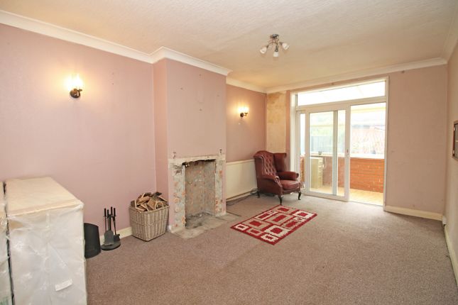 4, Cranleigh Avenue, Blackpool photo 4