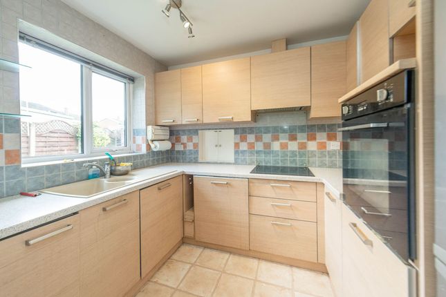 20 Birchen Close, Dronfield photo 4