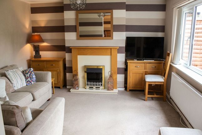 13 Highfield Grove, Brigg photo 5