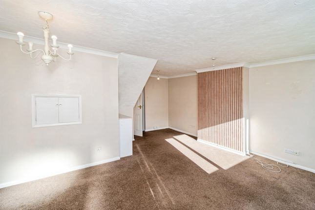16, Lewins Walk, Southampton photo 2
