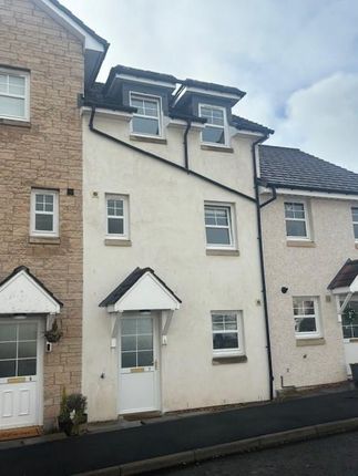 Town house to rent in Balantyne Place, Peebles