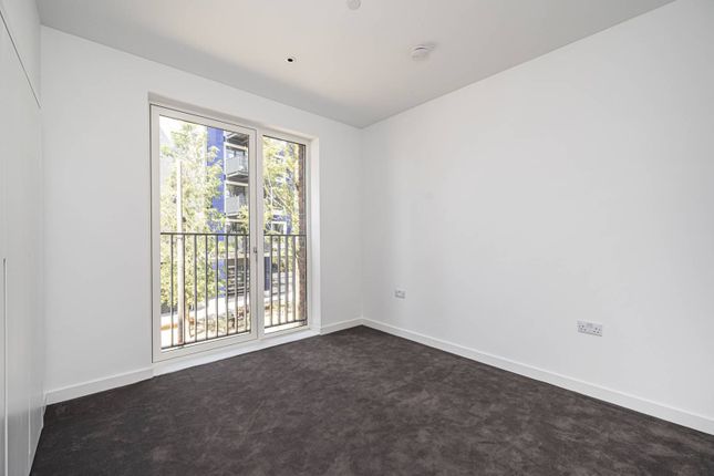 Flat for sale in Goodluck Hope, Canary Wharf, London