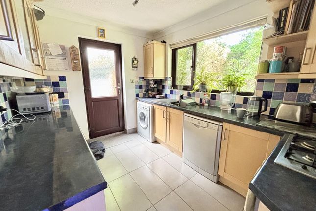 88, Tarn Drive, Poole photo 4