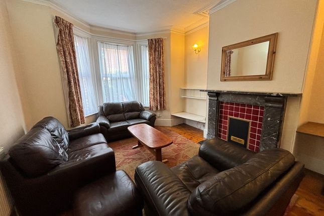 4, Raleigh Road, Exeter photo 2