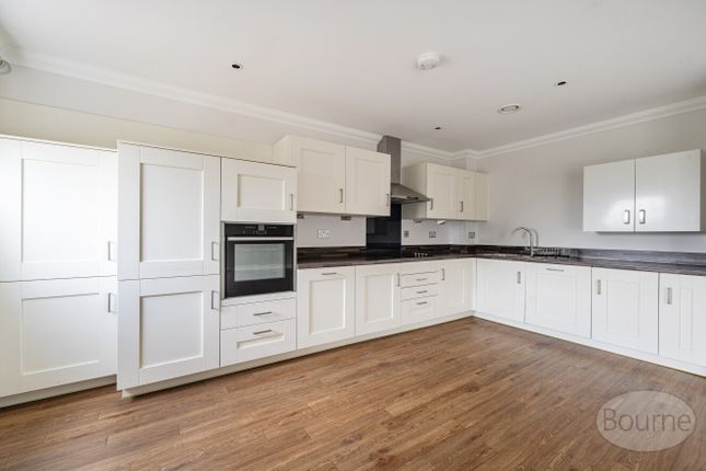 Flat 9, Elmbridge Manor,, Essex Drive, Cranleigh photo 4
