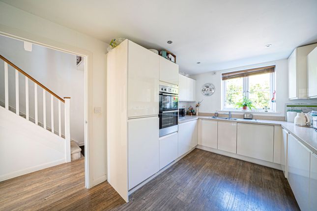 26 Galbraith Road, Andover photo 3