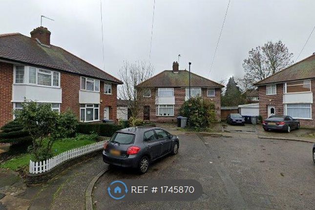 Thumbnail Semi-detached house to rent in Oak Gardens, Edgeware