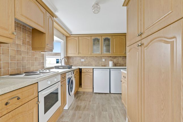 18 Knightwood Drive Killarney Park, Nottingham photo 2