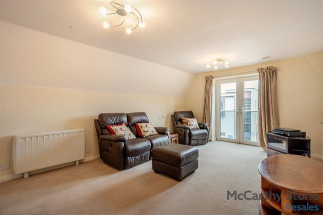 42 Oakfield Court, Crofts Bank Road, Manchester photo 2