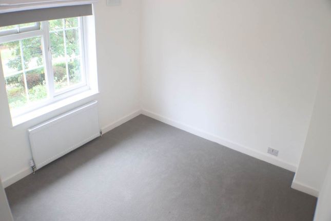 Beechfield Road, Welwyn Garden City Hertfordshire photo 5