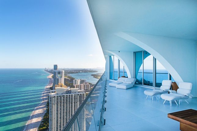 Penthouse for sale in 16901 Collins Ave #5303, Sunny Isles Beach, Fl 33160, Usa