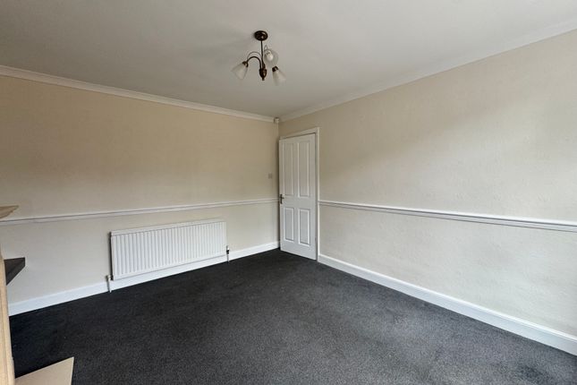 80, Kilton Hill, Worksop photo 4