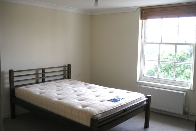 15 Parkside Lodge, Upton Court Road, Slough photo 4
