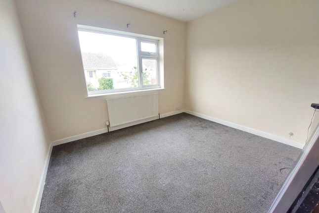 31, Ashcott Drive, Burnham-on-Sea photo 3