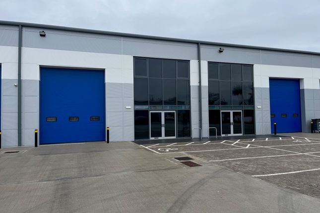 Warehouse to let in Launton Road, Bicester
