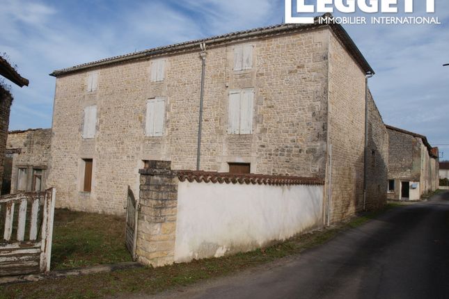 Villa for sale in St Front, Charente, Nouvelle-Aquitaine
