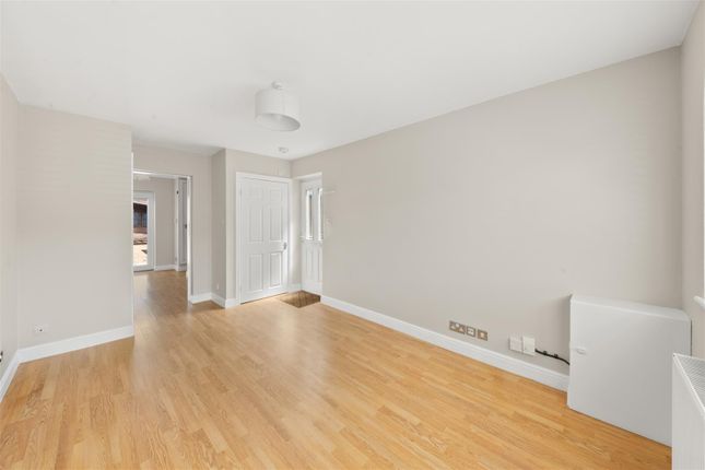 13A, Chudleigh Way, Ruislip photo 2