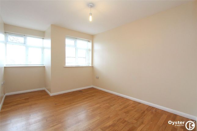 Flat 5, 115 Edgwarebury Lane, Edgware photo 5