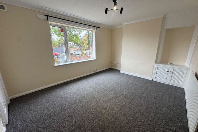 50, Nottingham photo 3